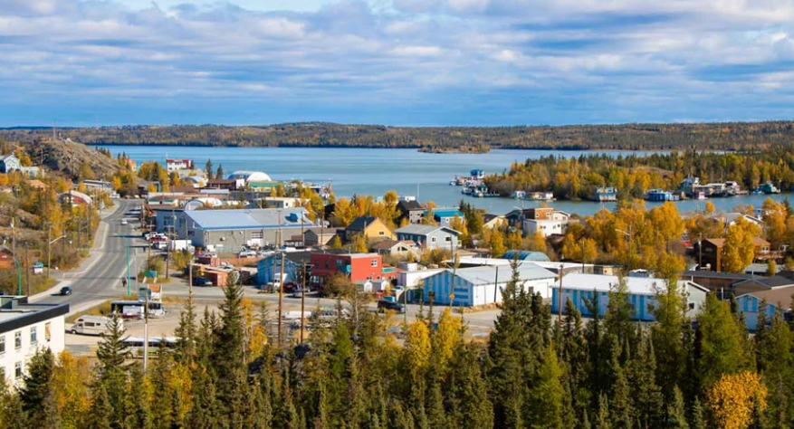 Escape to Paradise: Why Yellowknife Is the Hottest Destination You've Never Heard Of!"
